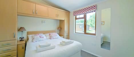 2 bedrooms