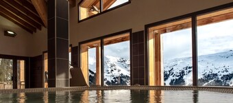 Snowy Chalet w/ Views