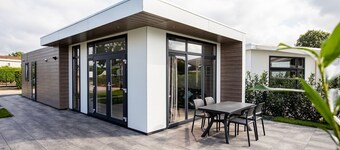 Chalet with Pond View in Gelderland