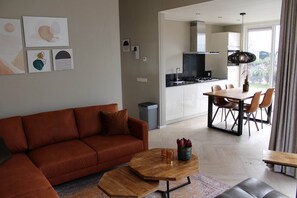 Smart-tv en een open haard