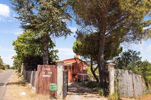 Exterior - Holiday Home near Lake Quinson and Moustiers (Montmeyan)