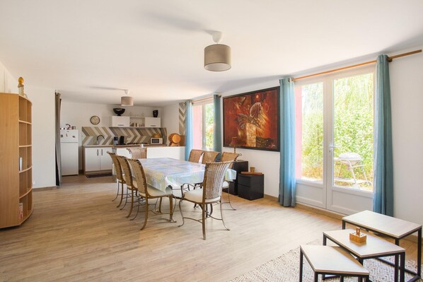 Dining - Holiday Home near Lake Quinson and Moustiers (Montmeyan)