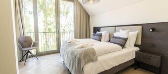 Villa de luxe avec piscine intérieure