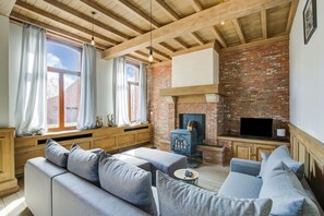 Smart-TV, peis og bordtennis