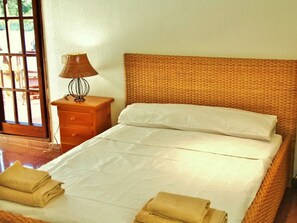 6 bedrooms, iron/ironing board, WiFi - Villa in Sant Pol near Crystal Beach (Sant Pol de Mar)