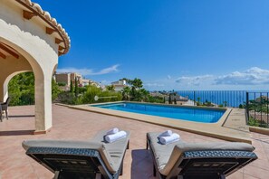Pool - LOXI, beautiful villa in Cumbre del Sol for 6 pax with private pool and sea views. (Benitachell)
