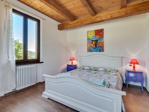 2 bedrooms, iron/ironing board, WiFi - Villa in Piandimeleto with Pool & Sauna (Piandimeleto)