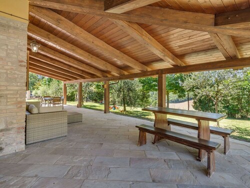 Villa in Piandimeleto mit Pool und Sauna