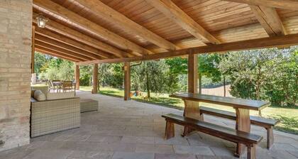 Villa in Piandimeleto mit Pool und Sauna