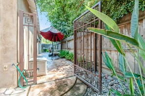 Property entrance -  Sequoia Studio w/ Private Patio (Visalia)