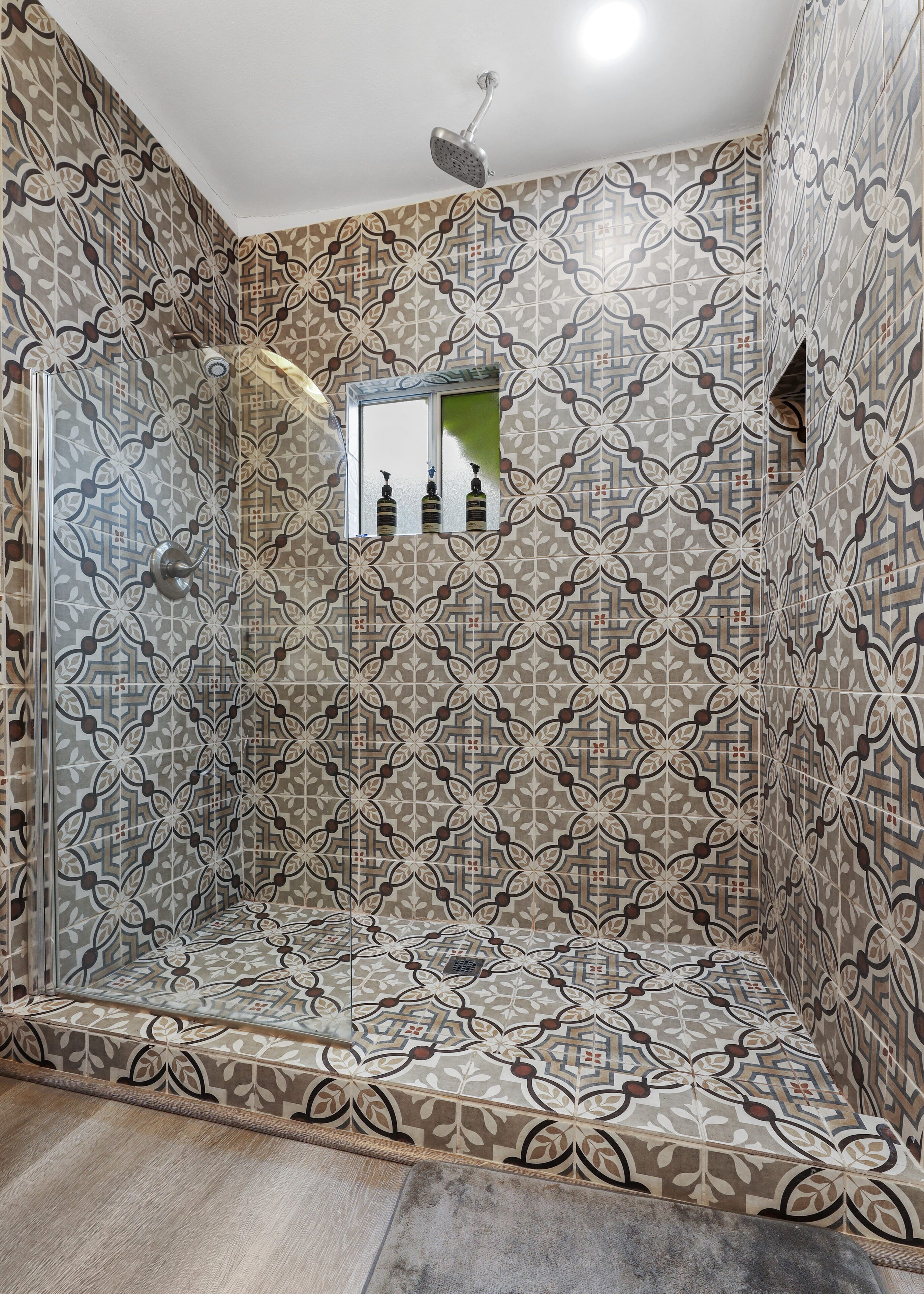 Shower, rainfall showerhead, towels