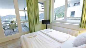 2 bedrooms