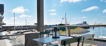 Apartment in Scheveningen near the Harbor