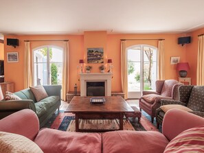 TV, fireplace, DVD player, table tennis