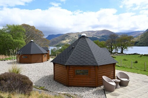 Leven View Lodges near Glencoe No2 Callart