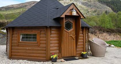 Leven View Lodges near Glencoe No2 Callart