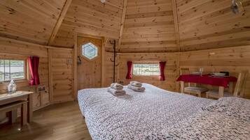 Schreibtisch, BettwÀsche