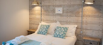 Sea Breezes by Inspire Stays - a home that sleeps 8 guests in 4 bedrooms