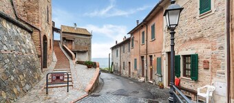 Holiday Home in Ficulle with Pool Access