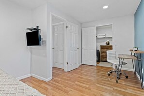 2 bedrooms, desk, iron/ironing board, travel cot