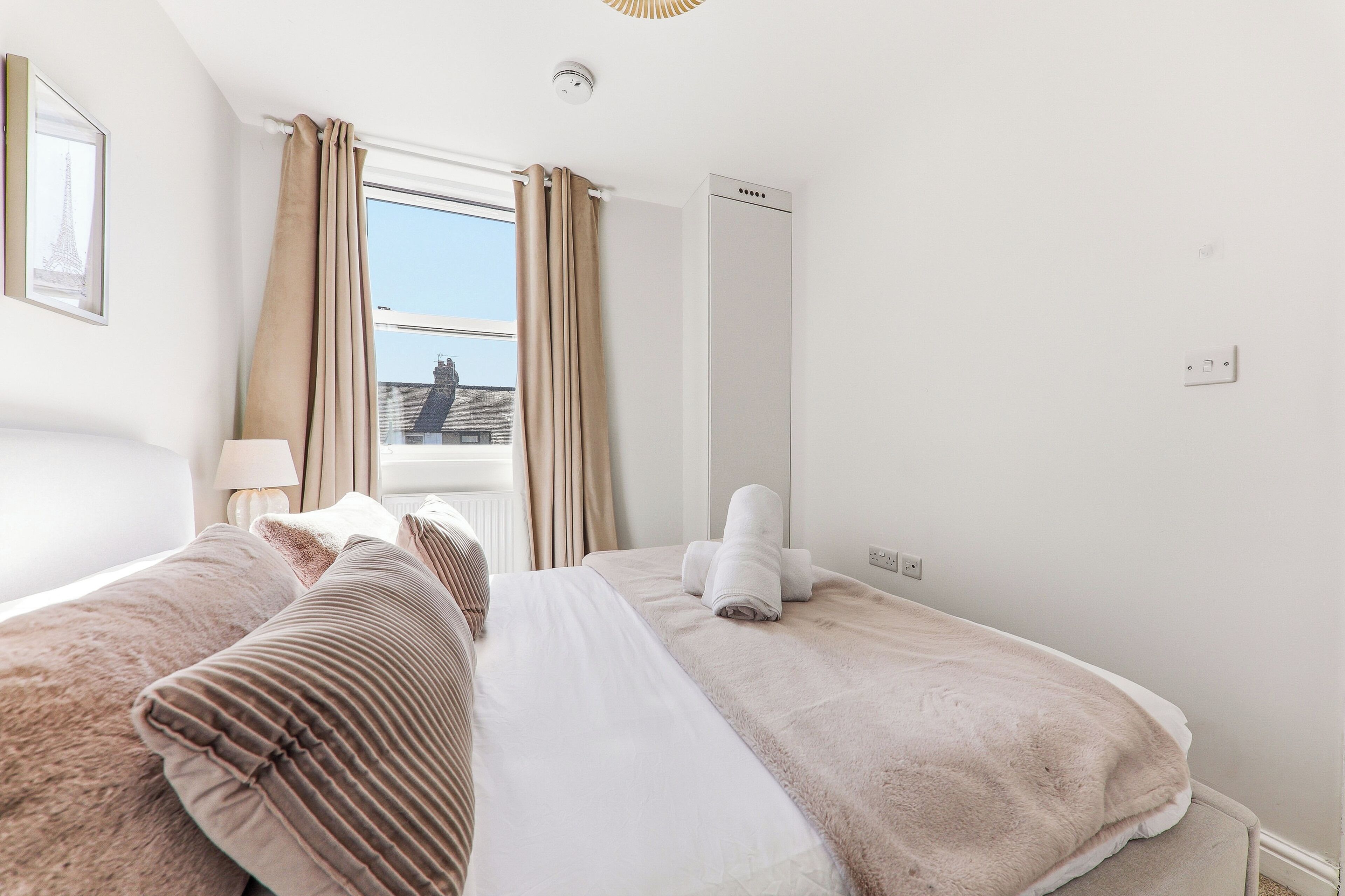 2 chambres, fer et planche à repasser, Wi-Fi gratuit, draps fournis