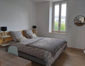 1 Schlafzimmer, Schreibtisch, kostenloses WLAN, Bettwäsche