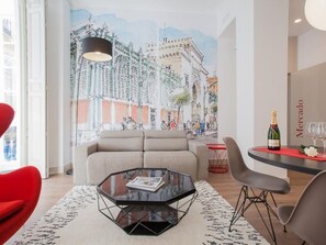Interior - Charming 1BR Apartment in the Heart of Málaga - Near Mercado de Atarazanas (Málaga)