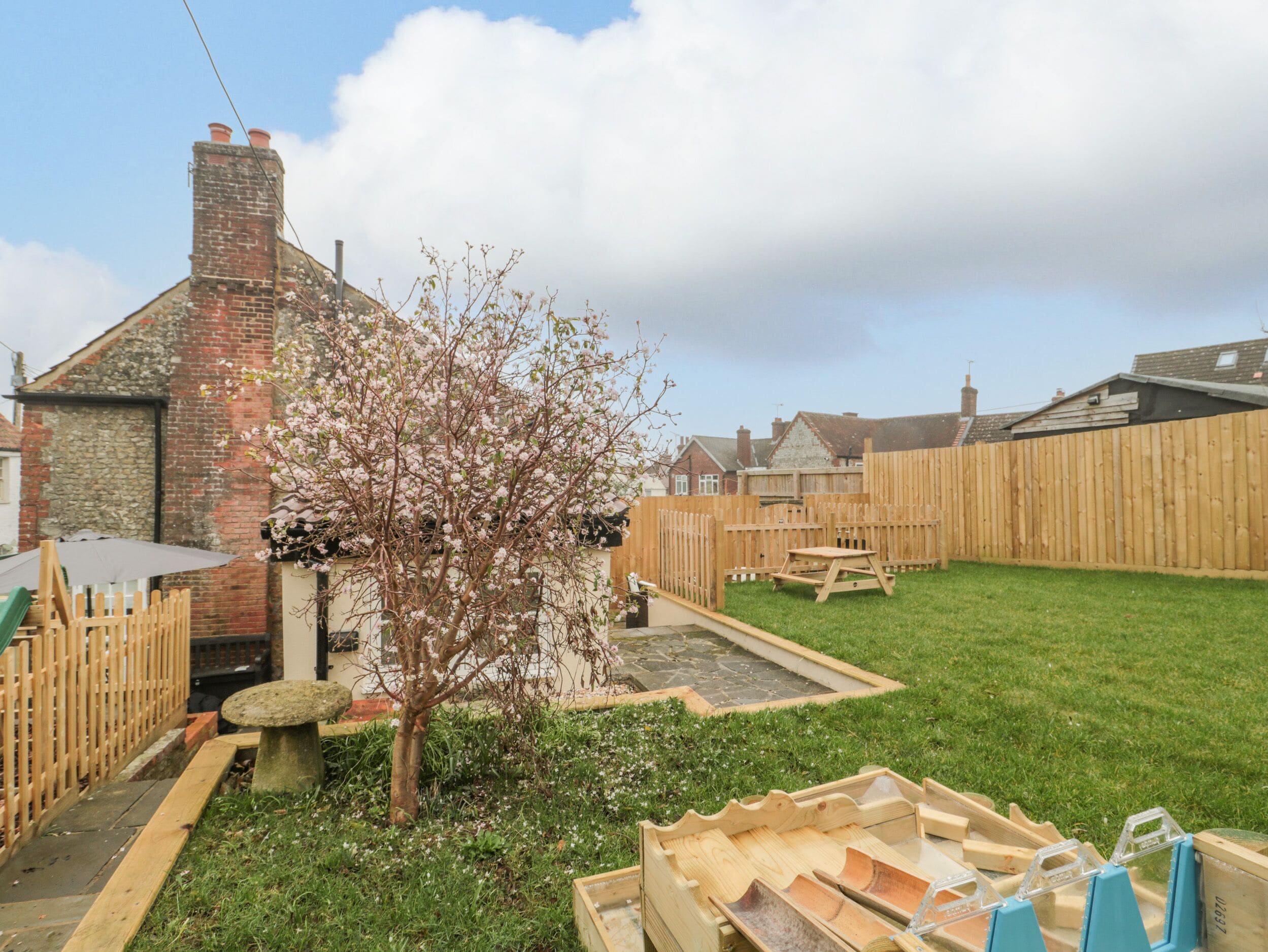 Cottage | Property grounds