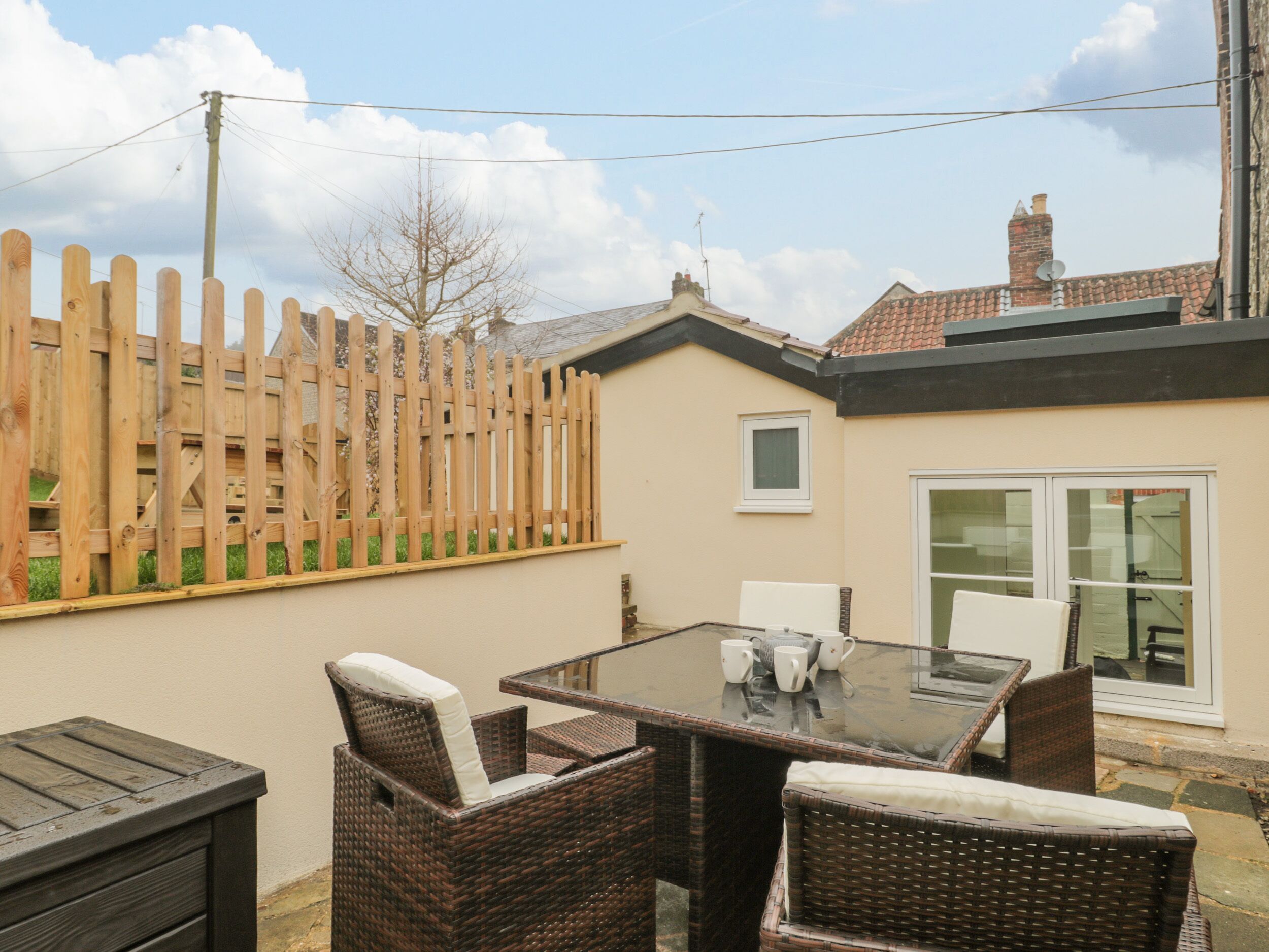 Cottage | Property grounds