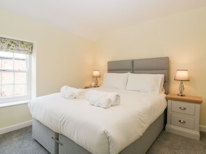 3 bedrooms, individually decorated, individually furnished, free WiFi