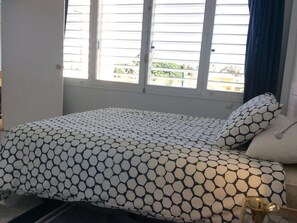 2 bedrooms, free WiFi - Guadalmar: Beach, Pool, Golf, Relax (Málaga)