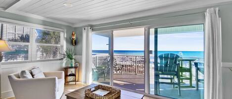 Condo, 1 chambre | Aire de séjour | Téléviseur connecté