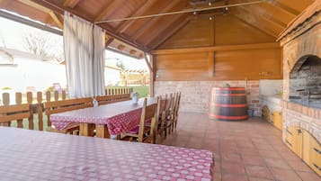 Family House, Multiple Bedrooms, 2 Bathrooms, Mountainside (Rustic Cottage With Heated Pool) | Outdoor dining