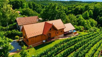 Family House, 4 Bedrooms, 2 Bathrooms, Mountainside (Rustic Cottage With Heated Pool) | Exterior