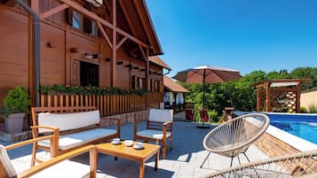 Tempat makan outdoor