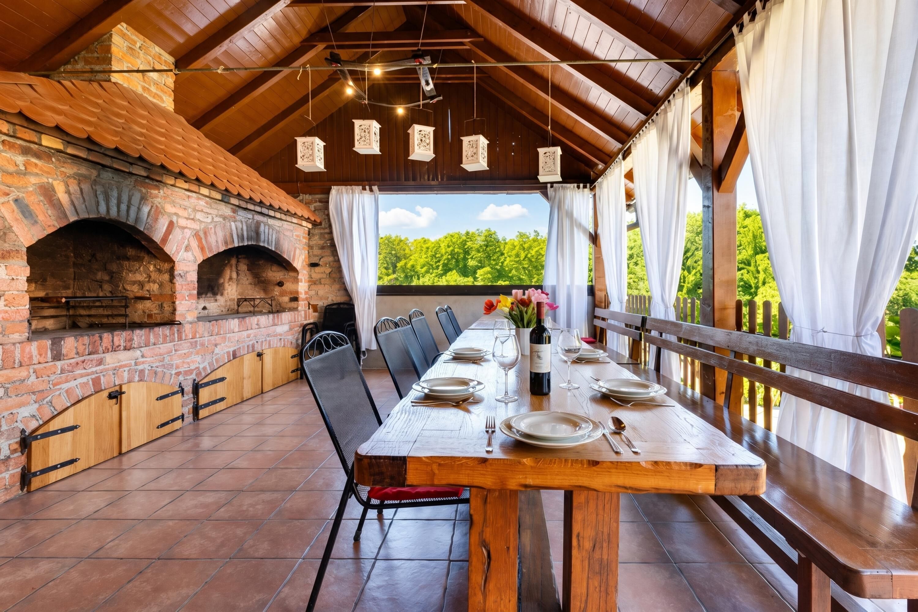 Family House, 4 Bedrooms, 2 Bathrooms, Mountainside (Rustic Cottage With Heated Pool) | Outdoor dining