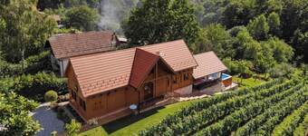 Rustic Cottage With Heated Pool