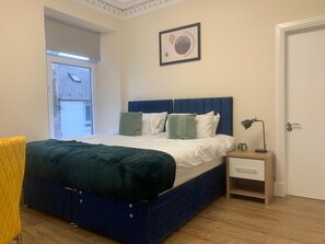 Free WiFi, bed sheets - Beautiful 1-bed Studio in Arbroath (Arbroath)