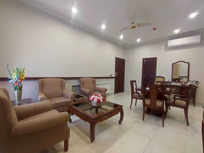 1 bedroom, iron/ironing board, free WiFi