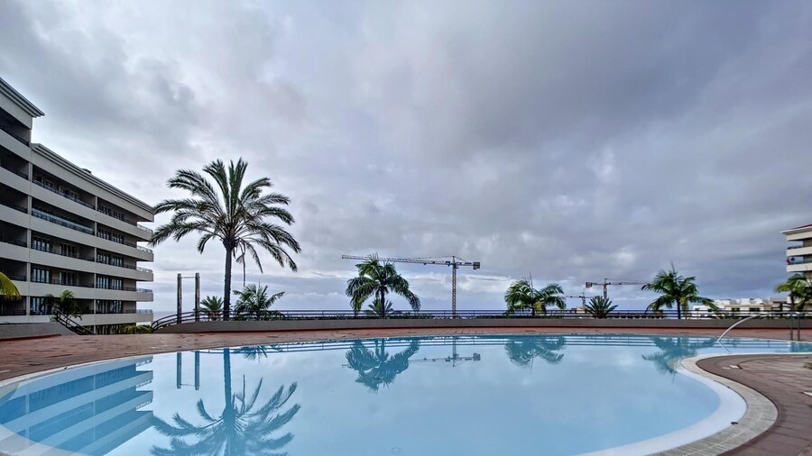 Monumental Ocean View