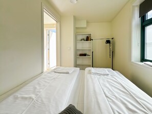 2 bedrooms, iron/ironing board, free WiFi, bed sheets - Stavanger Central Apartment With 2 Bedrooms Ap 12 (Stavanger)