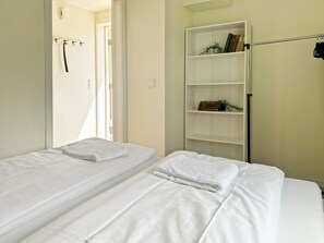 2 chambres, fer et planche à repasser, Wi-Fi gratuit, draps fournis