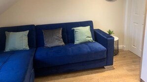 Unclassified image, 3 of 9, button - Charming 1-bed Studio in Arbroath (Arbroath)