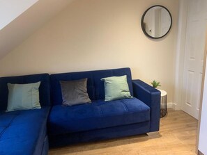 Studio, 1 Queen Bed | Interior
