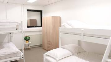 Chambre Ăconomique | Wi-Fi gratuit, draps fournis