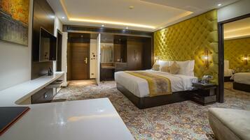 Deluxe Room | Premium bedding, memory-foam beds, in-room safe, desk