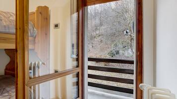 2 habitaciones, wifi gratis y ropa de cama