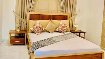 Deluxe-Doppelzimmer | Bügeleisen/Bügelbrett, kostenloses WLAN