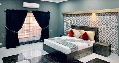 New Airport Lodge
