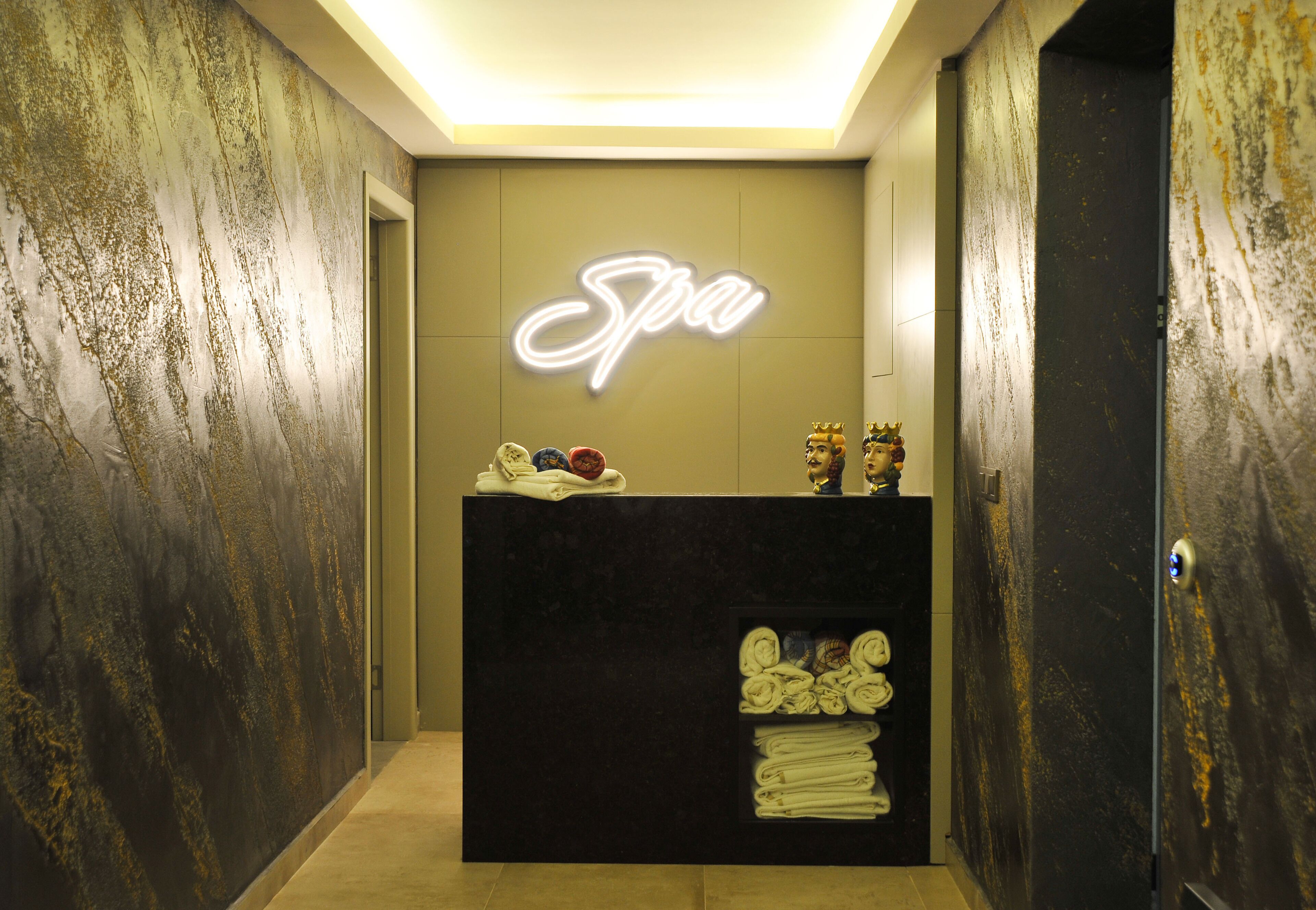 Couples treatment room(s), sauna, steam room, Turkish bath/hammam